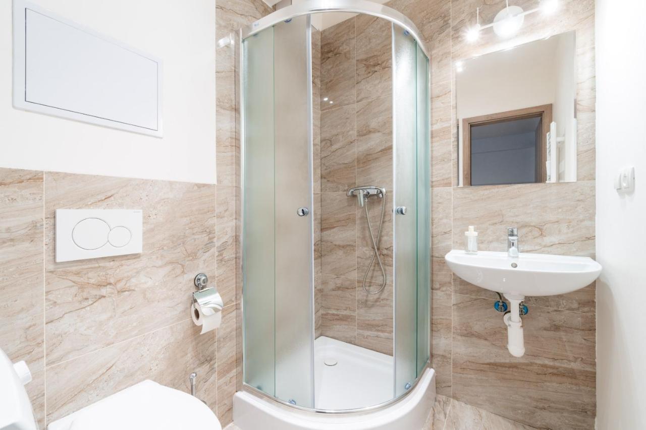 Studio Brand New Apartment #28 In New Building With Free Parking In City Center Prag Eksteriør billede